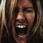 فوبیا چیست؟ درکی جامع از ترس‌های فلج‌کننده و انواع فوبیا