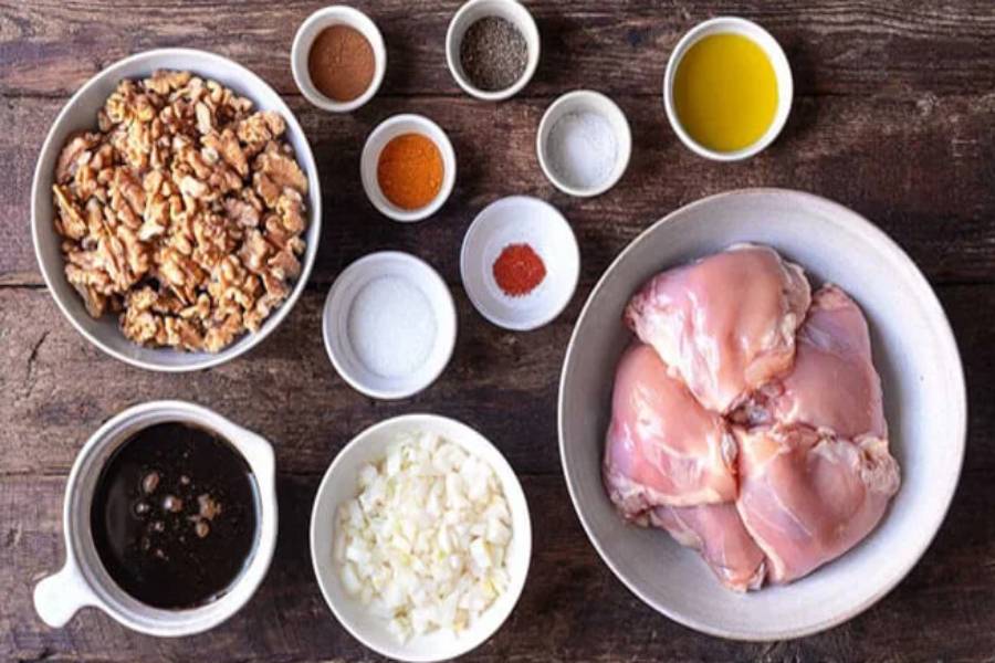 مواد لازم برای تهیه فسنجان با مرغ