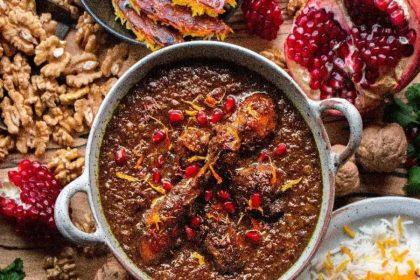 طرز تهیه فسنجان با مرغ