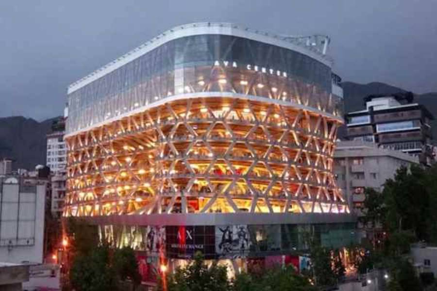 مراکز خرید با قیمت مناسب و بازارهای سنتی