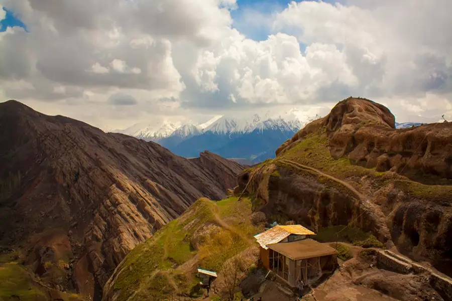 دسترسی به قلعه الموت