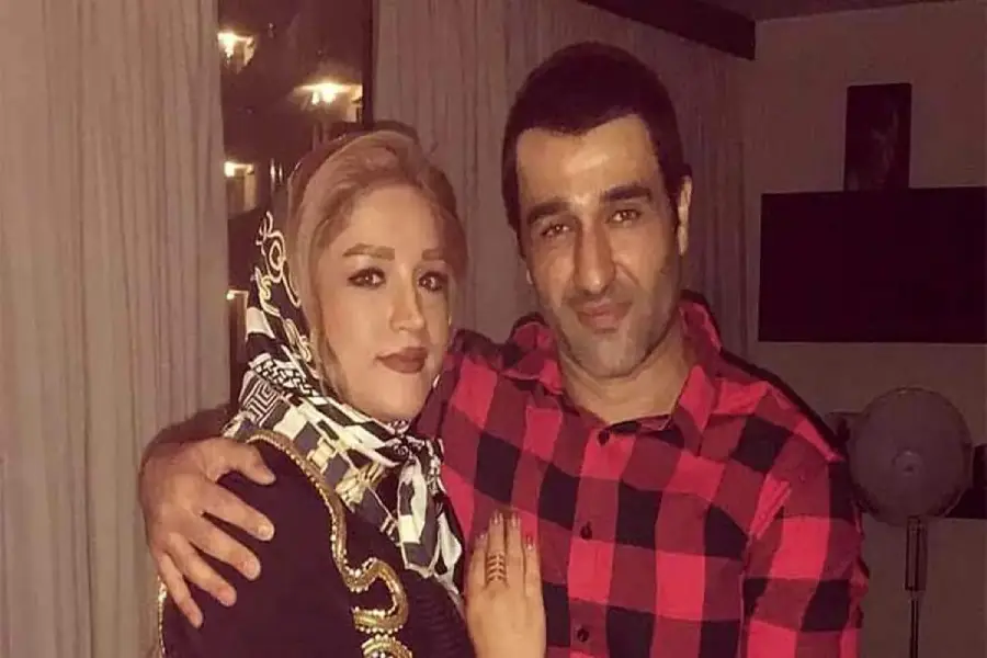 بیوگرافی مامک جمشیدی در خارج از کشور و شغل معلمی