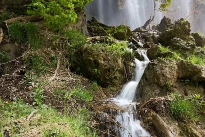 آبشار دودوزن کجاست؟