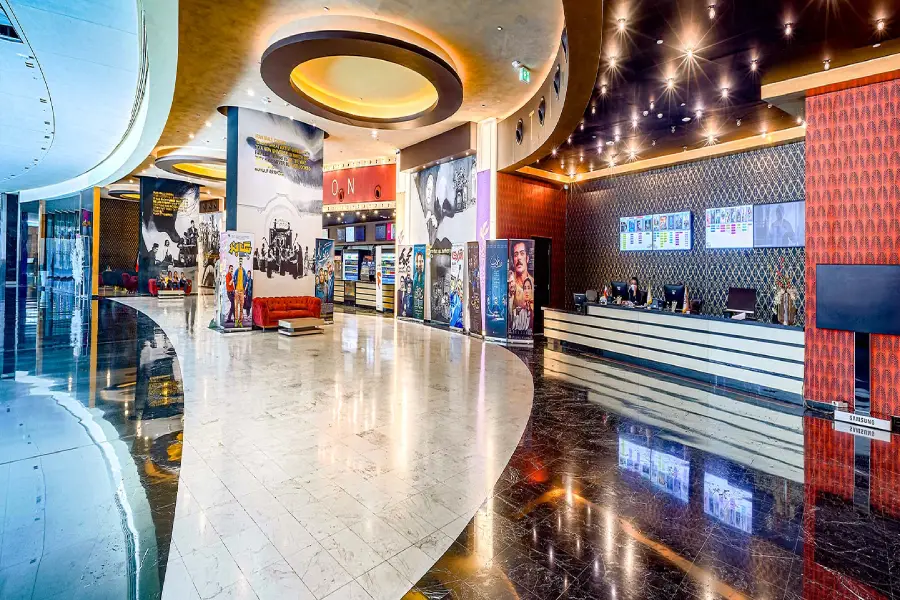 مقایسه و ویژگی‌های تخصصی سینماهای غرب تهران