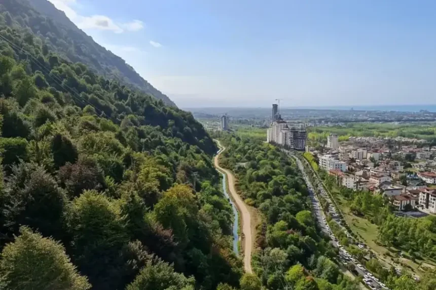 بهترین زمان سفر به نمک آبرود