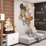 ایده های خلاقانه تزیین دیوار پذیرایی با چوب