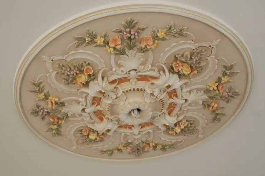 کاربردهای جامع پتینه کاری در طراحی داخلی و صنعتی