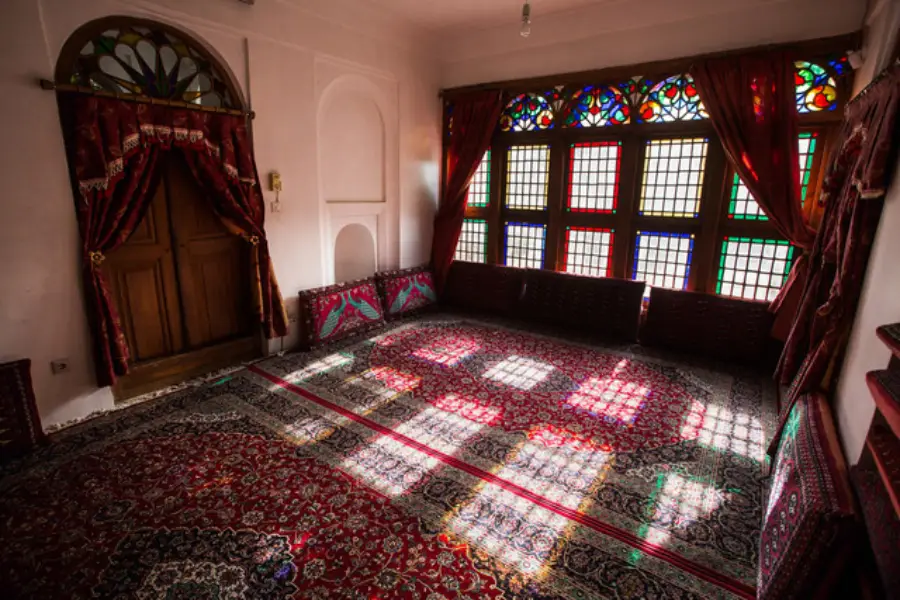 حسینیه امینی ها از خانه های تاریخی قزوین