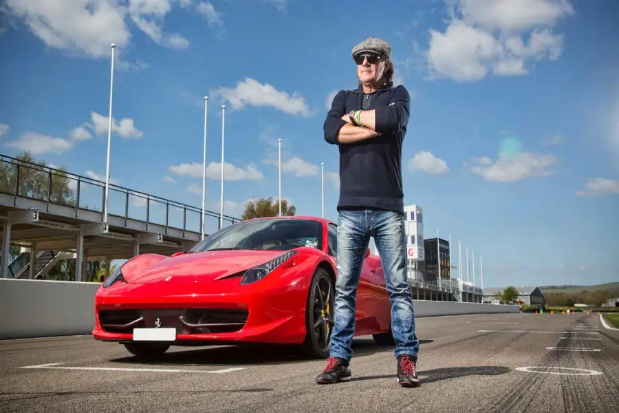 برایان جانسون (Brian Johnson)