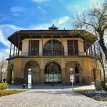کاخ چهل ستون قزوین یا عمارت کلاه‌فرنگی