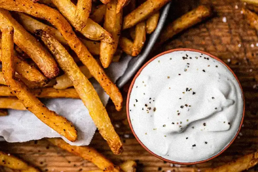 طرز تهیه سس ماستی شاورما