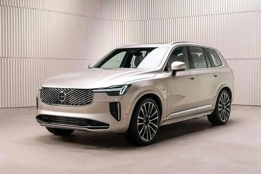 ولوو XC90 2026